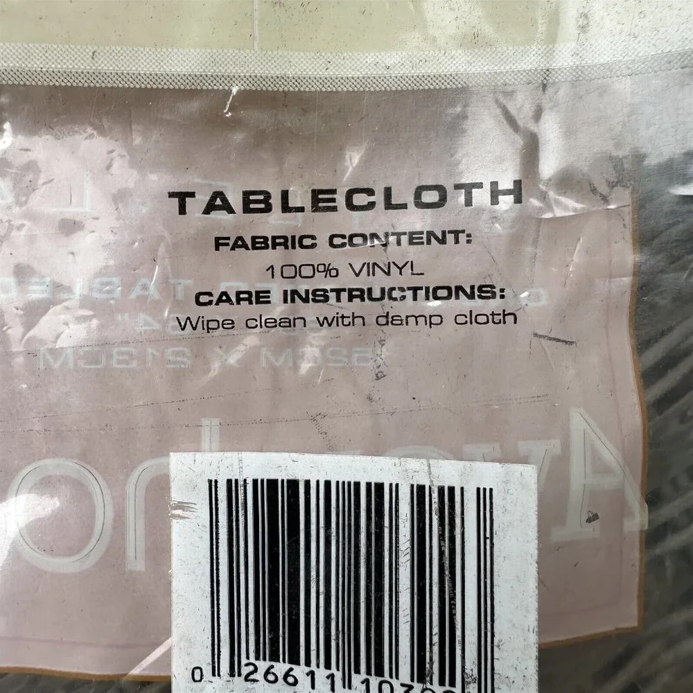 Avon Vinyl Tablecloth Cocktails Tiki Tropical 60 x 84 Umbrella Table